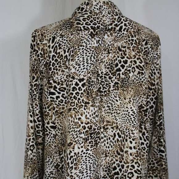 Chico's Women's Long Sleeve Button Up Tunic Top Animal Print Size 2 (L) - Picture 7 of 10